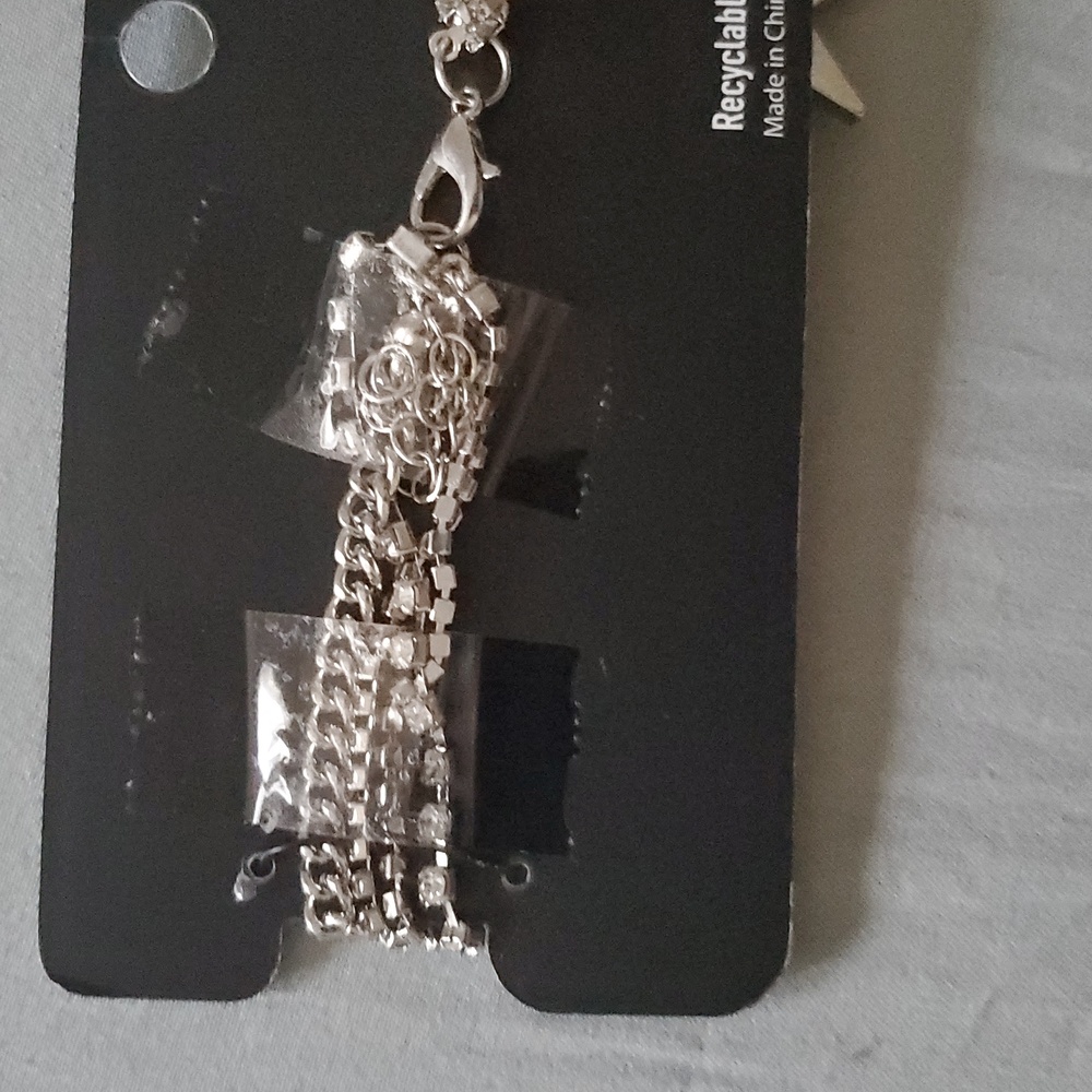 *As-is* *NWT* Hot Topic's Social Collision Star Chain Choker - Picture 10 of 16